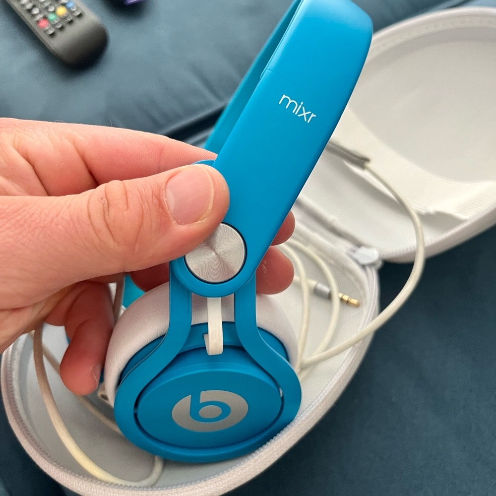 Limited Edition Beats By Dre Mixr